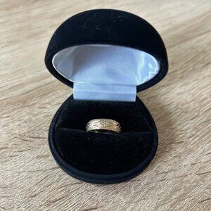 Floral Hand Engraved Vintage Wedding Band, Size 5.5, 14k Yellow Gold